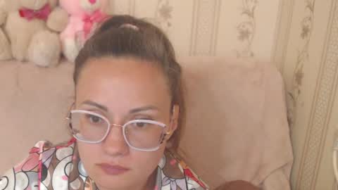 say meow and send tip  online show from 05/17/26, 12:56