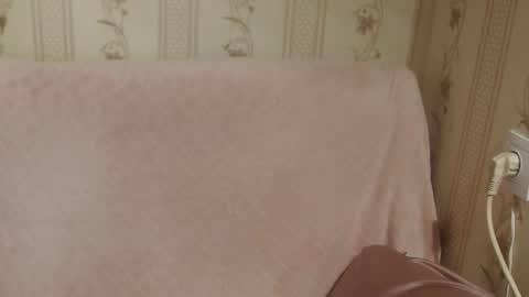 say meow and send tip  online show from 02/04/26, 12:00