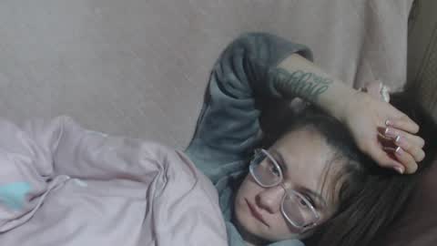 say meow and send tip  online show from 03/14/26, 02:28