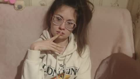 say meow and send tip  online show from 03/17/26, 08:50