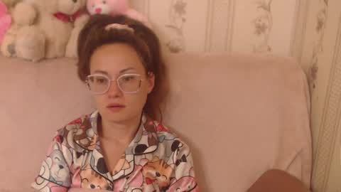 Snapshot of flowercandydoll13 chatting on 06/08/26, 08:58 say meow and send tip online show from 06/08/26, 08:58