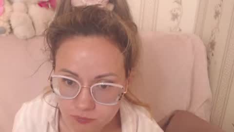 Snapshot of flowercandydoll13 chatting on 06/27/26, 07:24 say meow and send tip online show from 06/27/26, 07:24