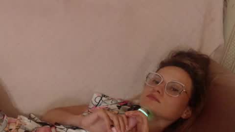 Snapshot of flowercandydoll13 chatting on 07/02/26, 03:07 say meow and send tip online show from 07/02/26, 03:07