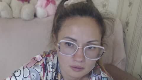 Snapshot of flowercandydoll13 chatting on 07/05/26, 02:35 say meow and send tip online show from 07/05/26, 02:35