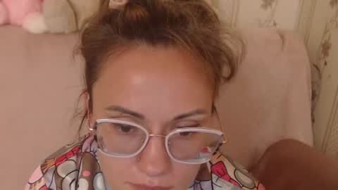 Snapshot of flowercandydoll13 chatting on 07/27/26, 11:39 say meow and send tip online show from 07/27/26, 11:39