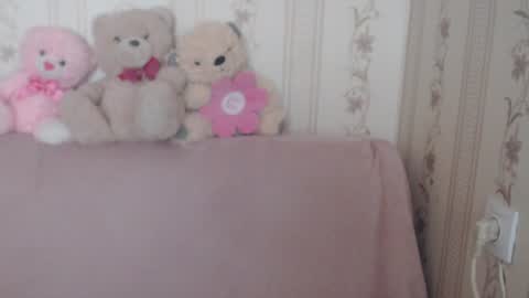 Snapshot of flowercandydoll13 chatting on 08/02/26, 10:14 say meow and send tip online show from 08/02/26, 10:14