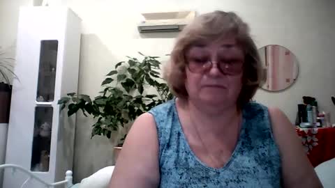 Flowerlower online show from 02/11/25, 07:59