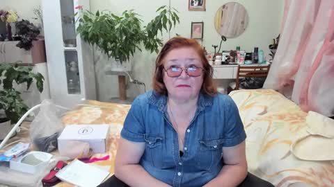 Flowerlower online show from 10/16/25, 04:52