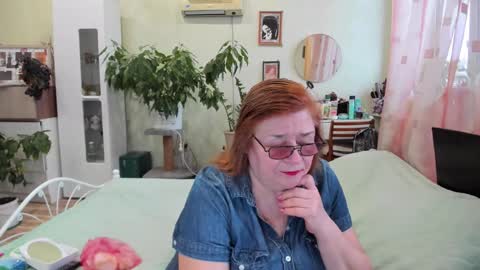 Flowerlower online show from 10/29/25, 06:48