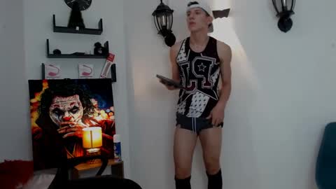 flowers109 online show from 01/18/25, 08:40