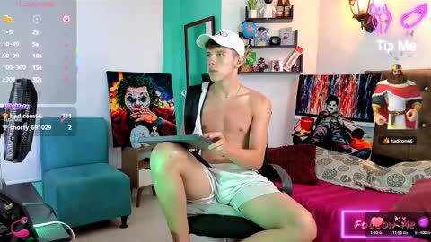 flowers109 online show from 10/14/25, 11:38