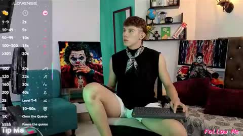 flowers109 online show from 11/17/25, 10:37