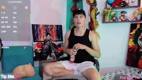 flowers109 online show from 12/22/25, 11:24