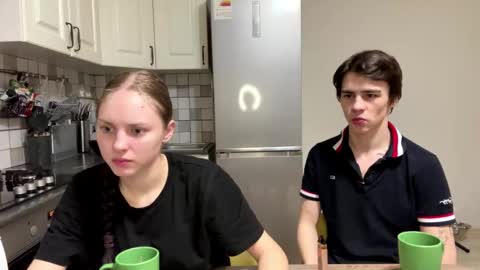 flowerscouple online show from 02/07/26, 10:46