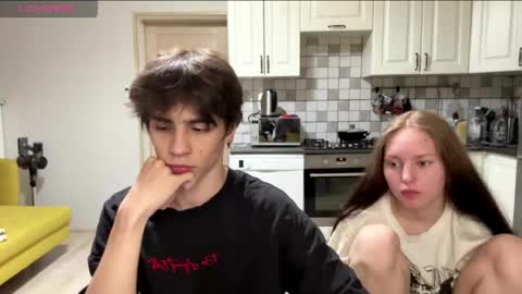 flowerscouple online show from 04/21/26, 10:23