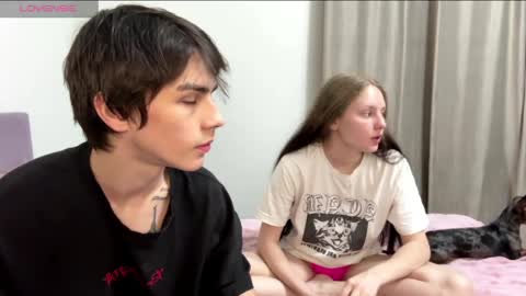 flowerscouple online show from 05/24/26, 10:04
