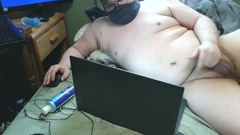 flufferbutt2 online show from 04/19/26, 01:21