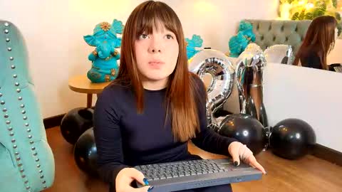  FLUFFY BUBBLE  online show from 09/21/25, 03:52