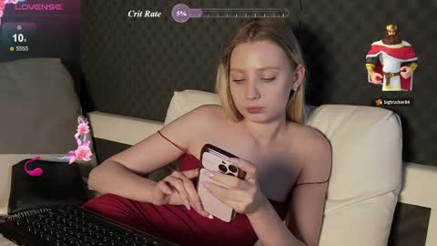 Snapshot of fluffy_cloude chatting on 05/29/26, 06:50 fluffy_cloude online show from 05/29/26, 06:50
