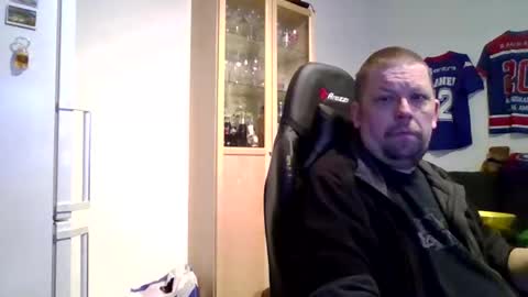 Snapshot of fluffy_espen chatting on 04/02/26, 08:01 fluffy_espen online show from 04/02/26, 08:01