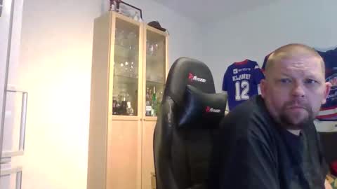 Snapshot of fluffy_espen chatting on 06/09/26, 10:49 fluffy_espen online show from 06/09/26, 10:49