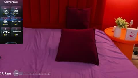 Monica online show from 10/04/25, 01:14