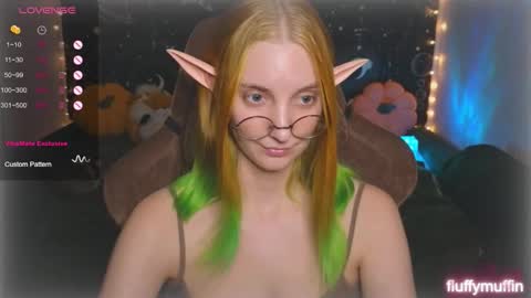 Snapshot of fluffy_muffin3 chatting on 09/17/25, 03:57 Agatha online show from 09/17/25, 03:57