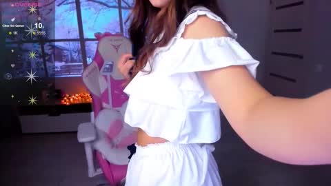 Rose online show from 11/24/25, 12:32