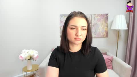 Snapshot of flufyfoxx chatting on 05/14/26, 12:17 Lina online show from 05/14/26, 12:17