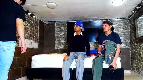 flyckers online show from 10/12/25, 12:37