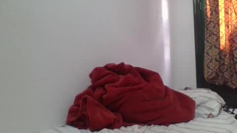 flylen online show from 02/10/26, 10:19