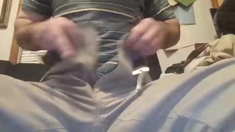 flyyguy69 online show from 12/05/25, 11:41