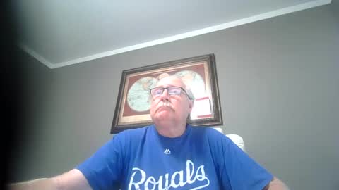 fmfsocal123 online show from 10/02/25, 07:54