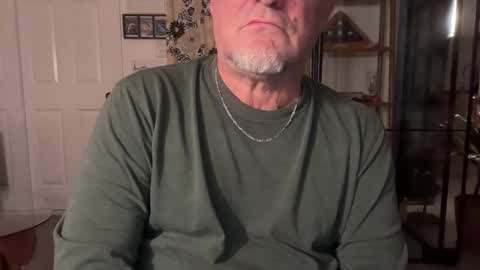 fnkywht60smthng_ online show from 02/17/26, 05:48