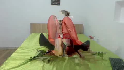 Snapshot of fockers4u chatting on 09/13/25, 03:01 Amy online show from 09/13/25, 03:01