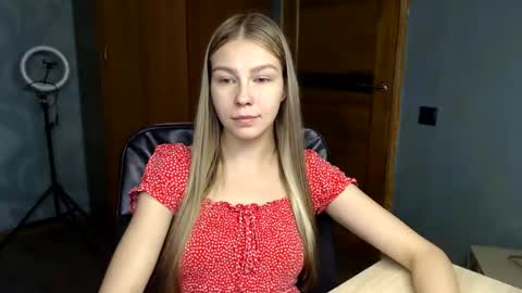 Snapshot of fofhcf chatting on 02/16/25, 08:22 Molli  Ready for any play with you. Hottest show in pvt  Help a student earn big tokens  online show from 02/16/25, 08:22
