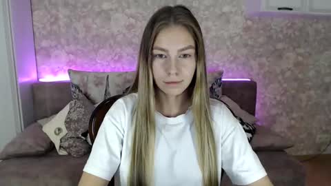 Molli  Ready for any play with you. Hottest show in pvt  Help a student earn big tokens  online show from 11/27/25, 06:54