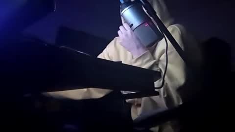 Snapshot of followthewhiterabbittail chatting on 01/12/25, 03:46 Have fun remembering u online show from 01/12/25, 03:46