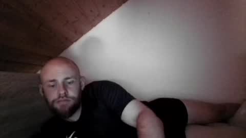 Snapshot of foniks96 chatting on 06/21/26, 10:56 Martin Grob online show from 06/21/26, 10:56
