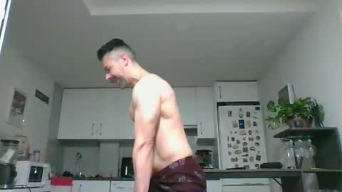 Snapshot of fonsi924 chatting on 03/15/26, 07:36 fonsi924 online show from 03/15/26, 07:36