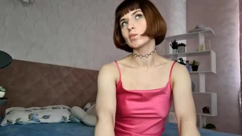 Laura online show from 09/17/25, 09:33