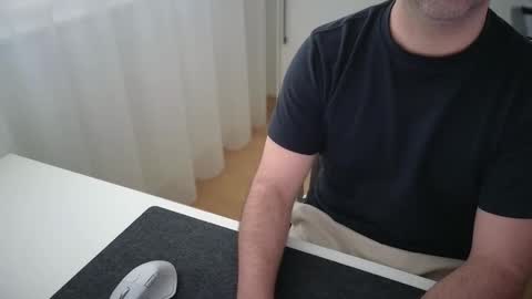 Forbidden Shape online show from 04/09/26, 08:09