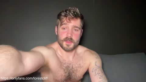 Snapshot of forestcliff chatting on 01/04/25, 01:31 Forest online show from 01/04/25, 01:31