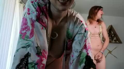 Snapshot of forestdarling chatting on 06/13/26, 07:45 forestdarling online show from 06/13/26, 07:45