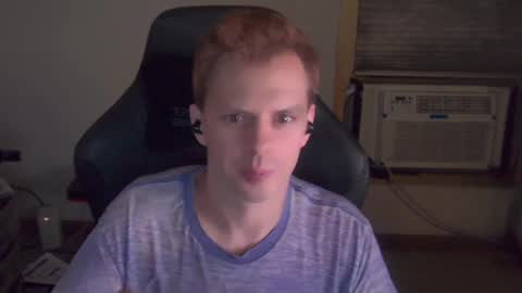 Snapshot of forever_broken chatting on 09/27/25, 05:23 forever_broken online show from 09/27/25, 05:23