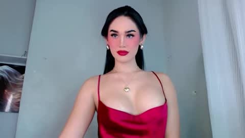 KHATRINA STACIE MARIE online show from 10/16/25, 04:35