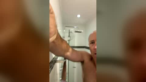 foster1982 online show from 04/05/26, 11:57