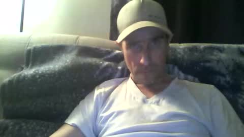 Snapshot of fouraide42 chatting on 12/13/24, 04:11 fouraide42 online show from 12/13/24, 04:11