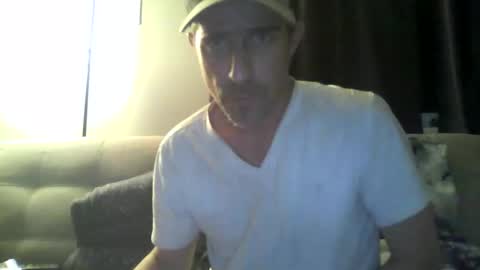 Snapshot of fouraide42 chatting on 12/13/24, 10:19 fouraide42 online show from 12/13/24, 10:19