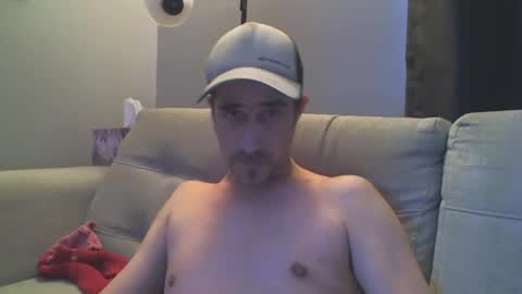 Snapshot of fouraide42 chatting on 02/11/25, 09:56 fouraide42 online show from 02/11/25, 09:56